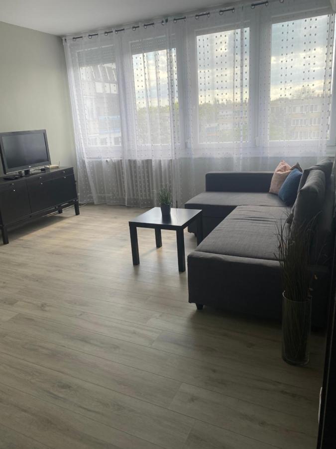 Апартаменты Dozsa Apartman Гёдёллё Экстерьер фото