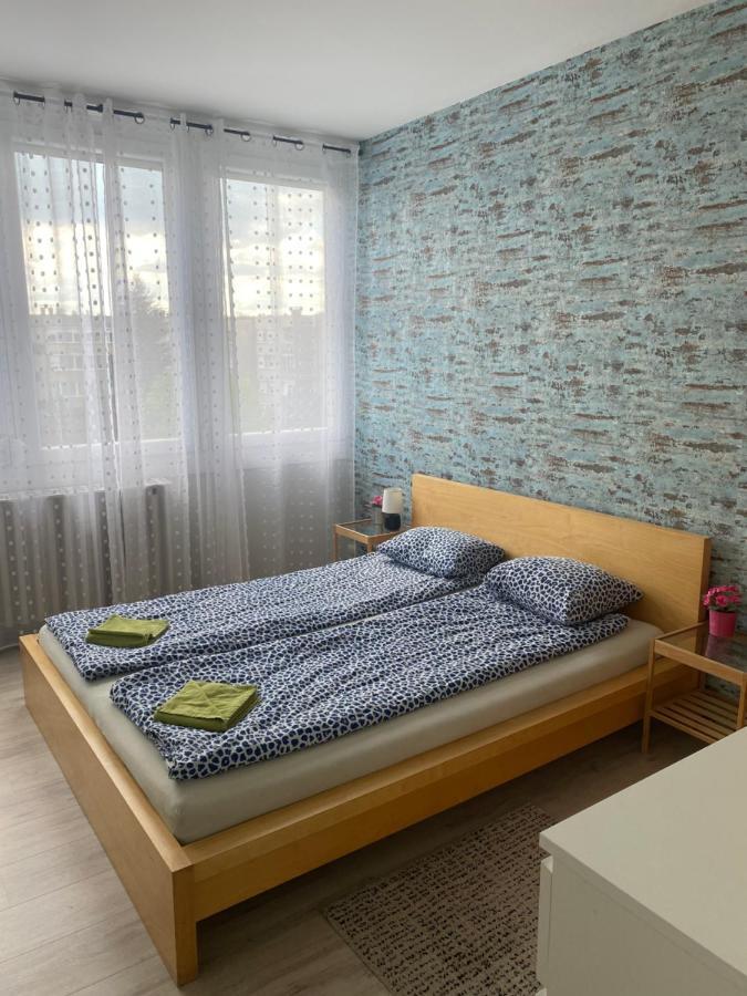 Апартаменты Dozsa Apartman Гёдёллё Экстерьер фото